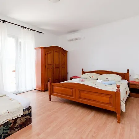 Apartment Danica *