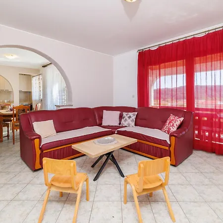 Apartment Danica